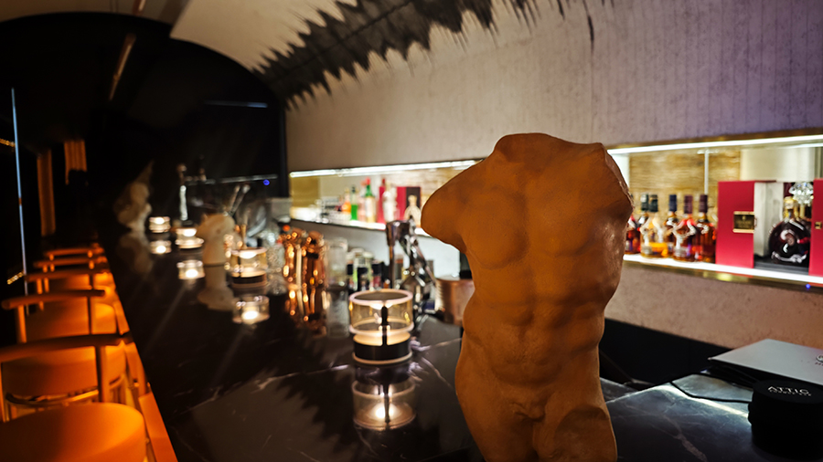 Attic 阁楼餐吧2.jpg